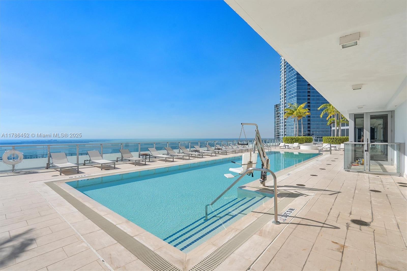 1300 Brickell Bay Dr 2402, Miami, Broward County, Florida - 2 Bedrooms  
2 Bathrooms - 