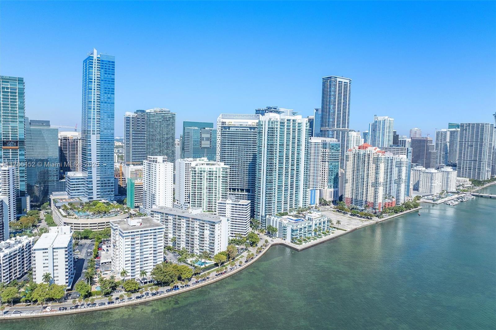 BRICKELLHOUSE CONDO - Residential