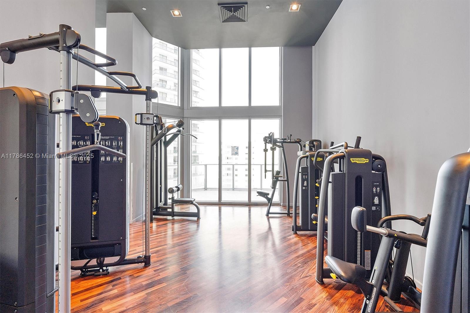 BRICKELLHOUSE CONDO - Residential
