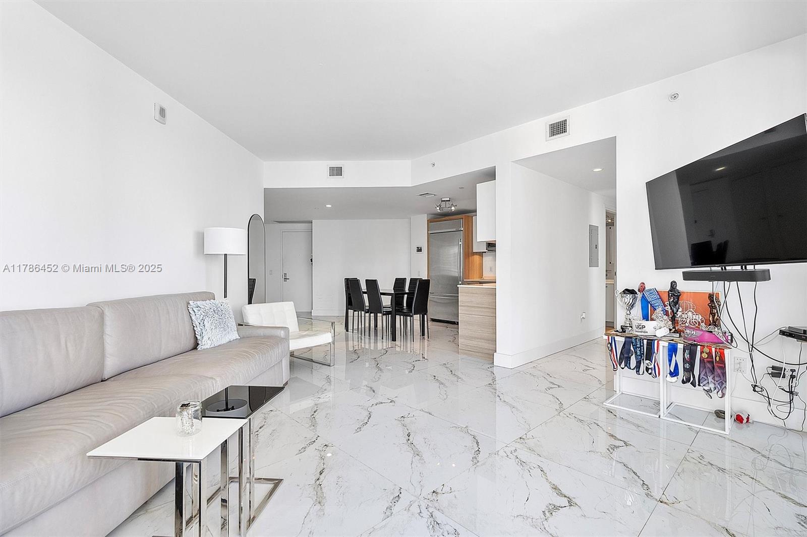 BRICKELLHOUSE CONDO - Residential