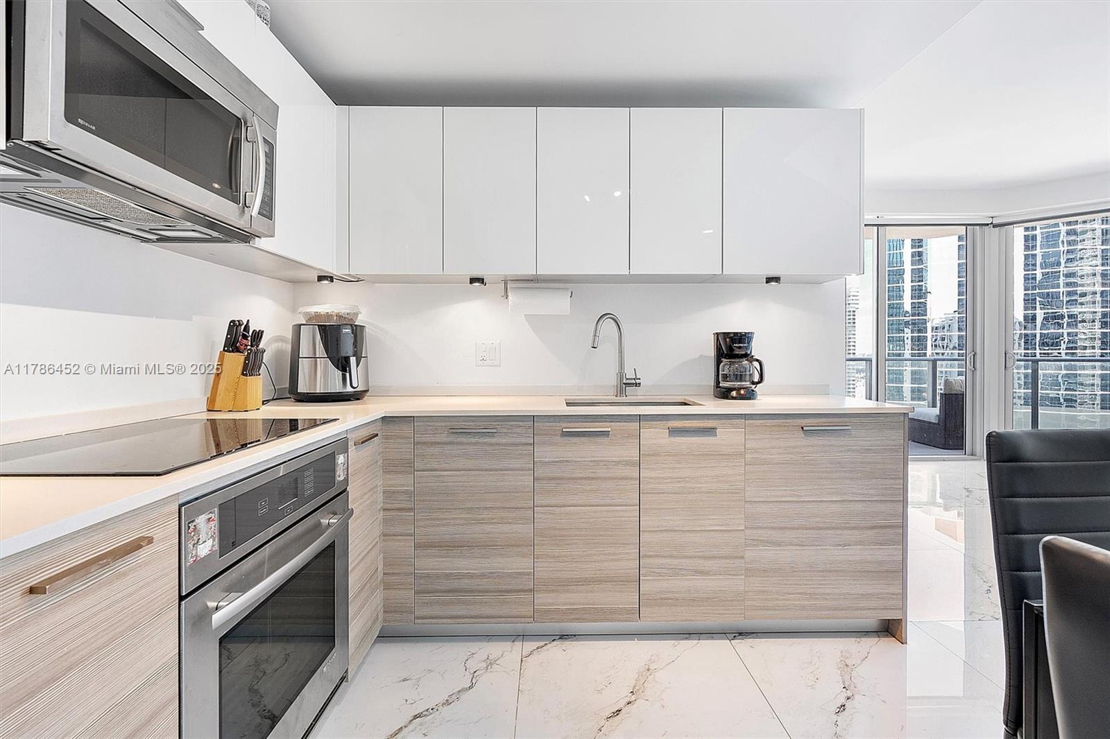 BRICKELLHOUSE CONDO - Residential