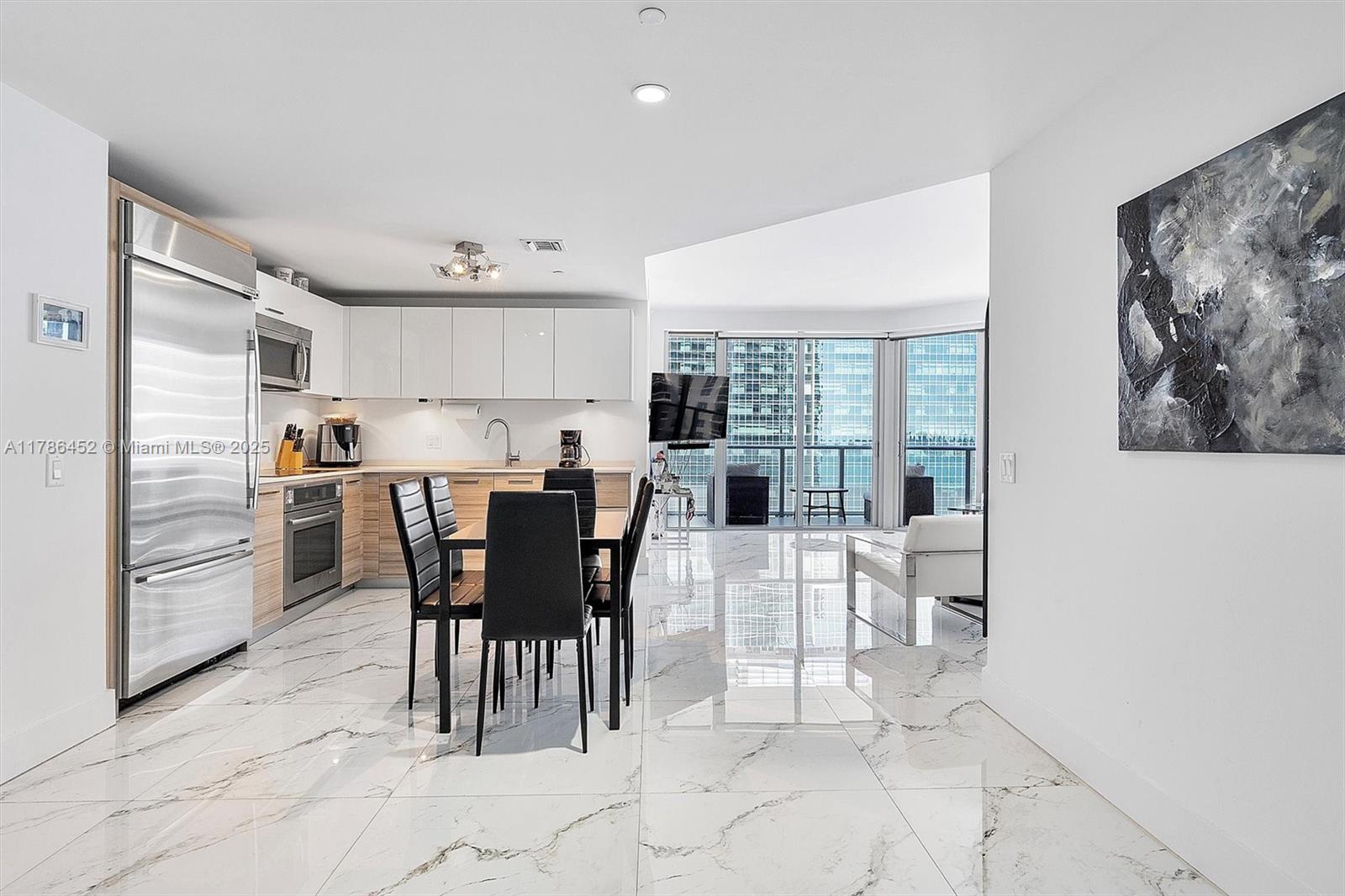 1300 Brickell Bay Dr 2402