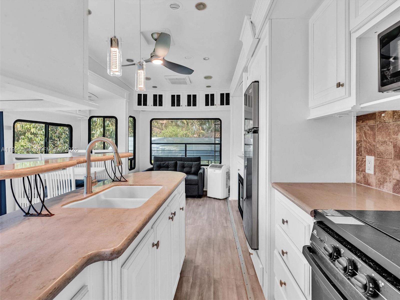 CHAMBERS SUB SW1/4 - Residential Lease