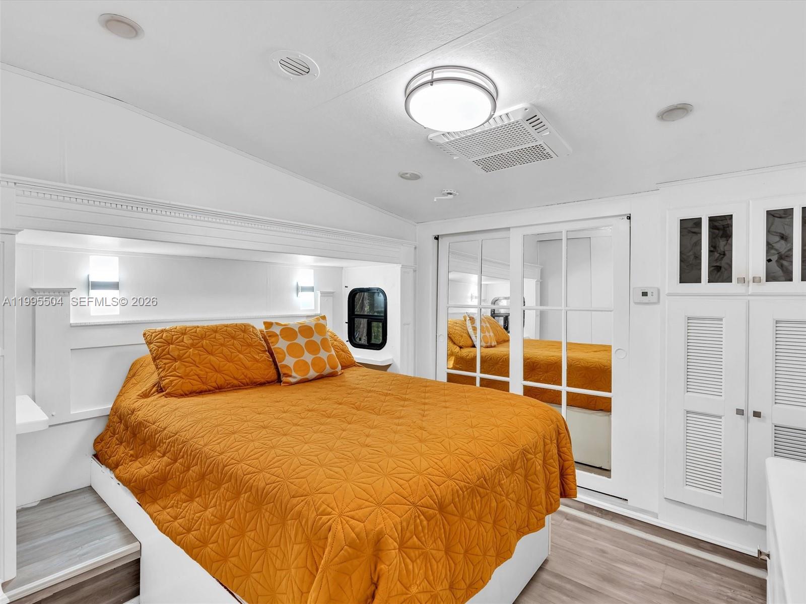 CHAMBERS SUB SW1/4 - Residential Lease