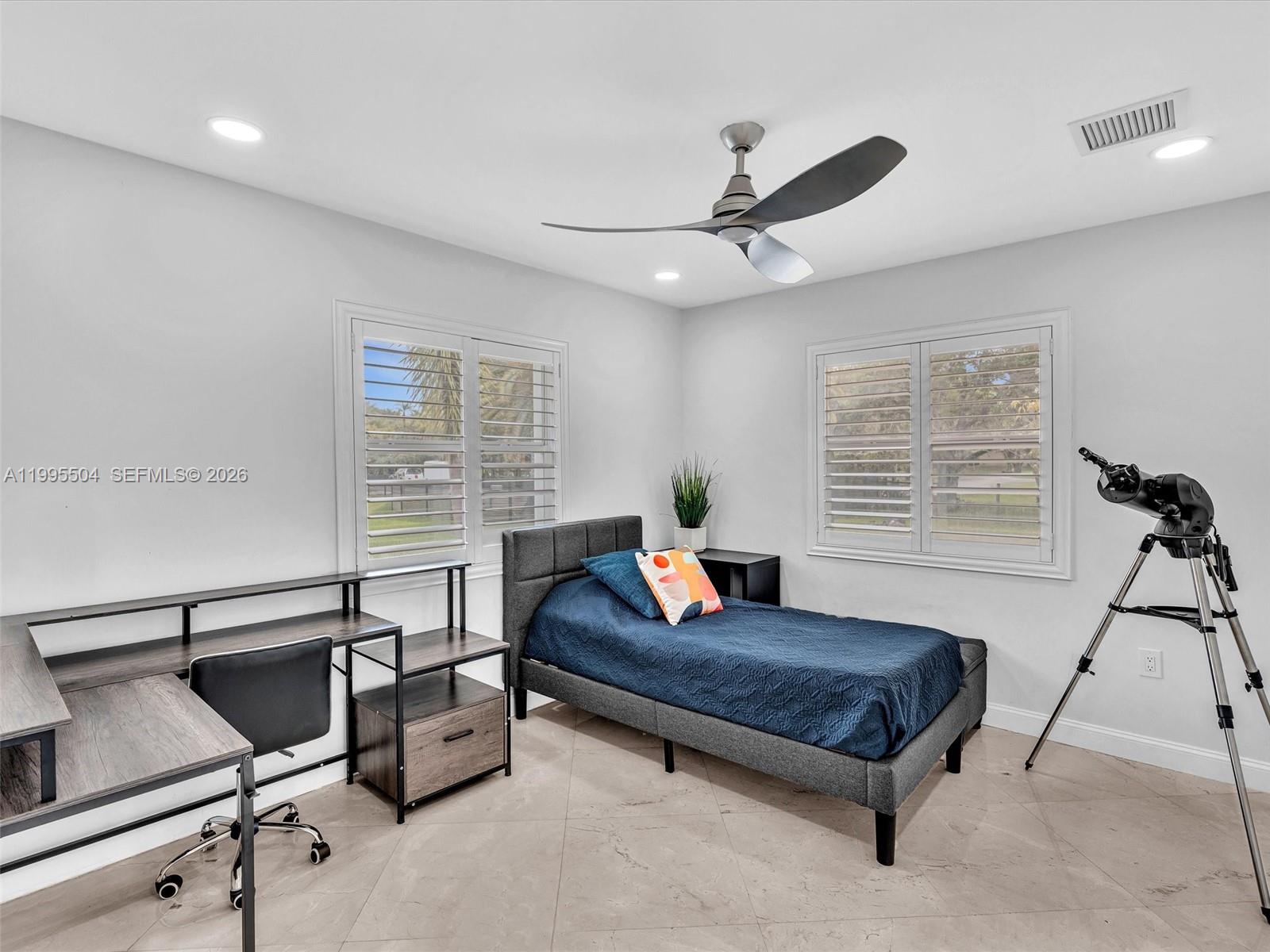 CHAMBERS SUB SW1/4 - Residential Lease