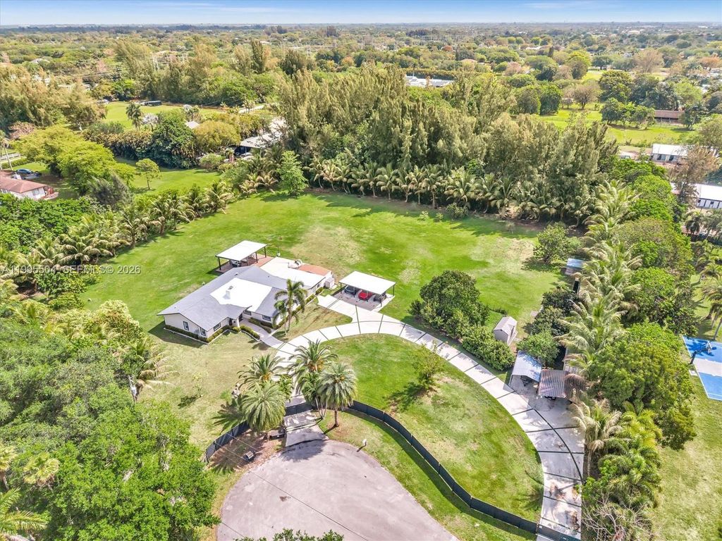 Photo of 6920 SW 182nd Way #-, Southwest Ranches, FL 33331 (MLS # A11995504)