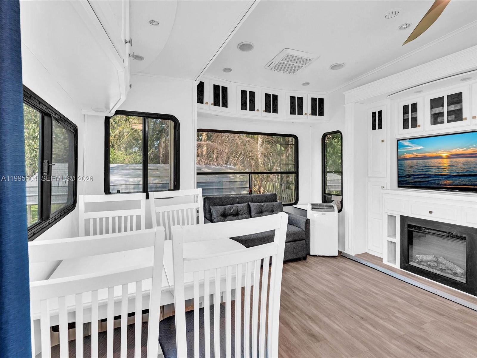 CHAMBERS SUB SW1/4 - Residential Lease