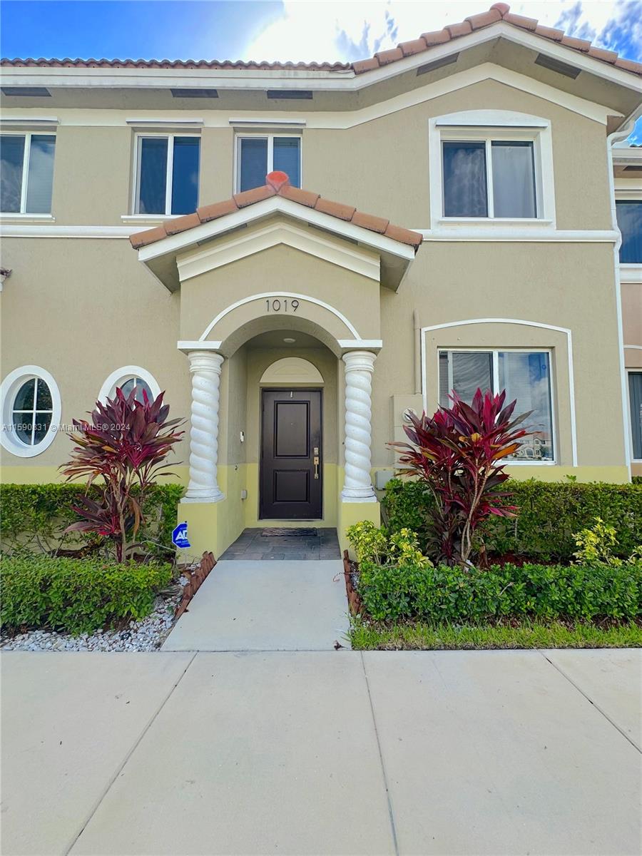 View Homestead, FL 33035 townhome