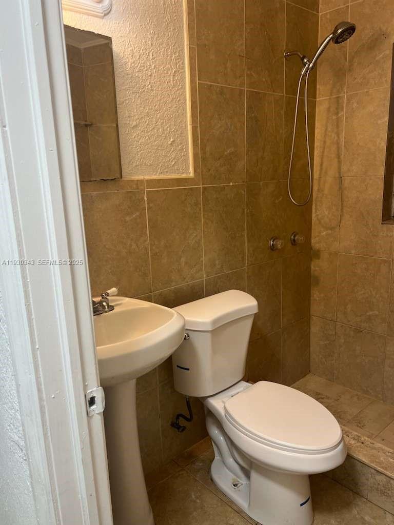 LEE HGTS - Residential Lease