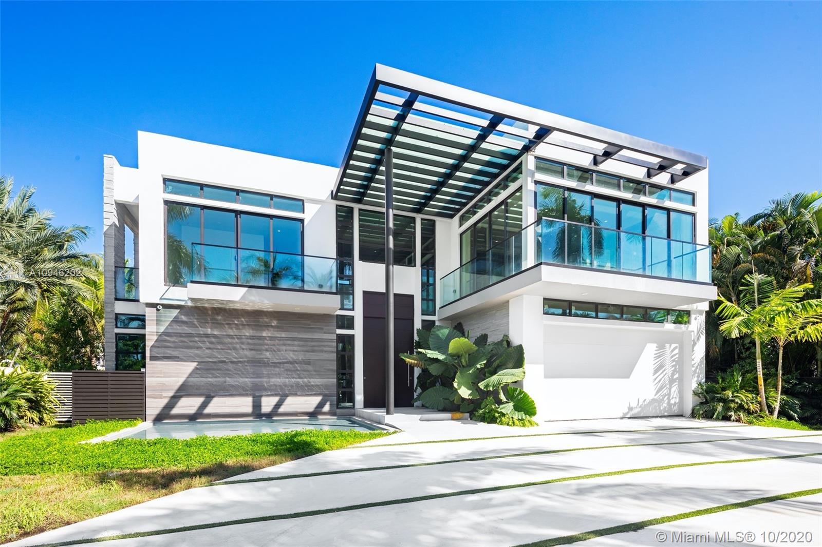 GOLDEN BEACH SEC E - Residential