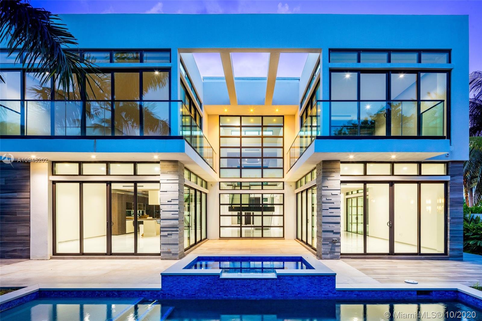 GOLDEN BEACH SEC E - Residential