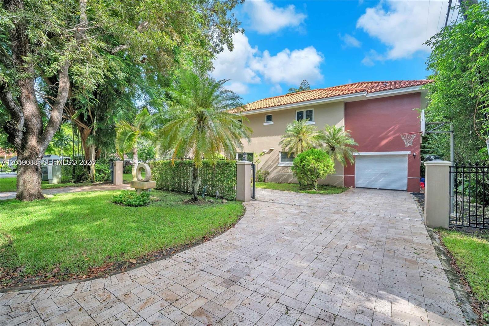 1543 Dorado Ave