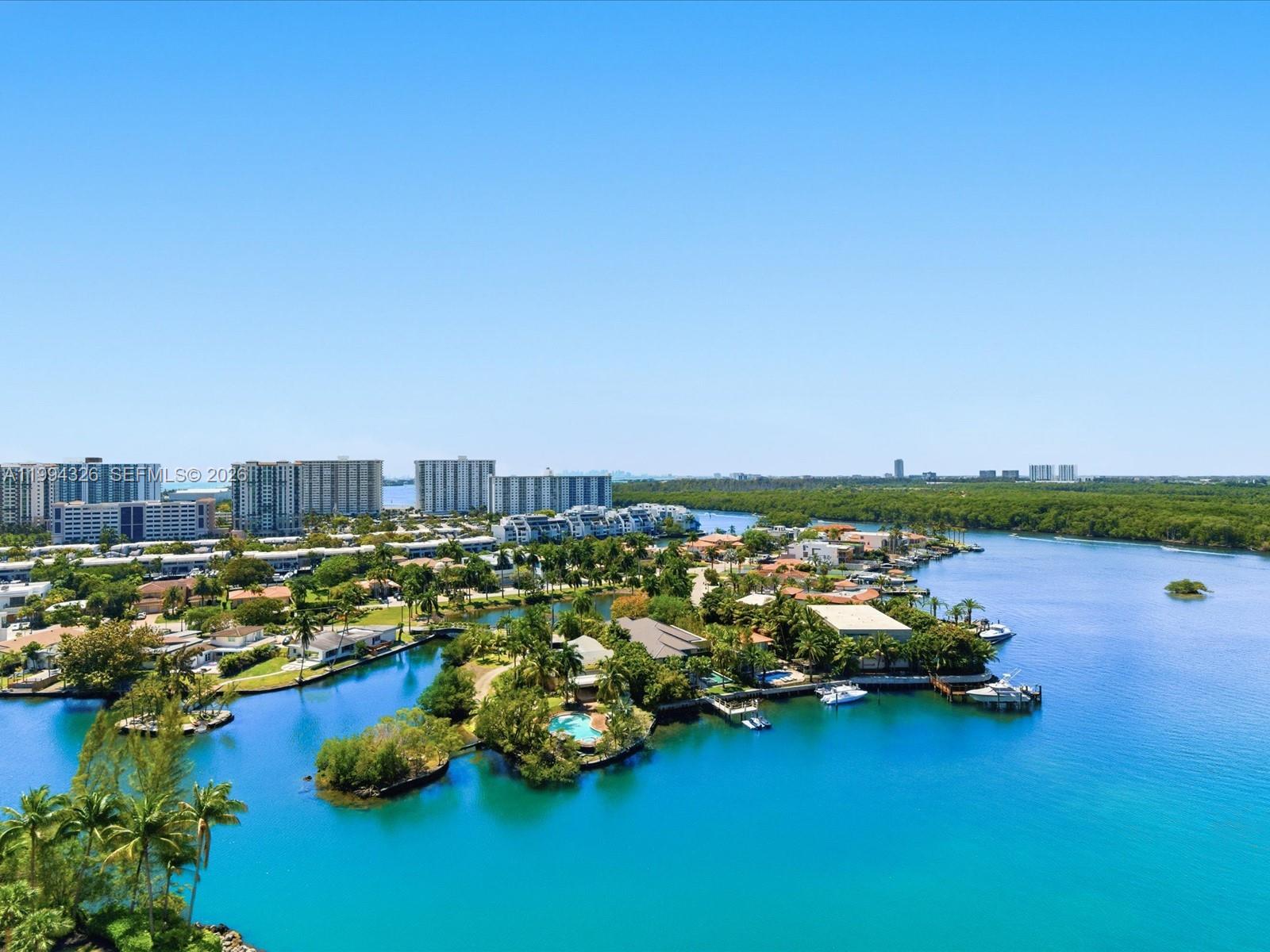 PARQUE TOWERS CONDO - Residential