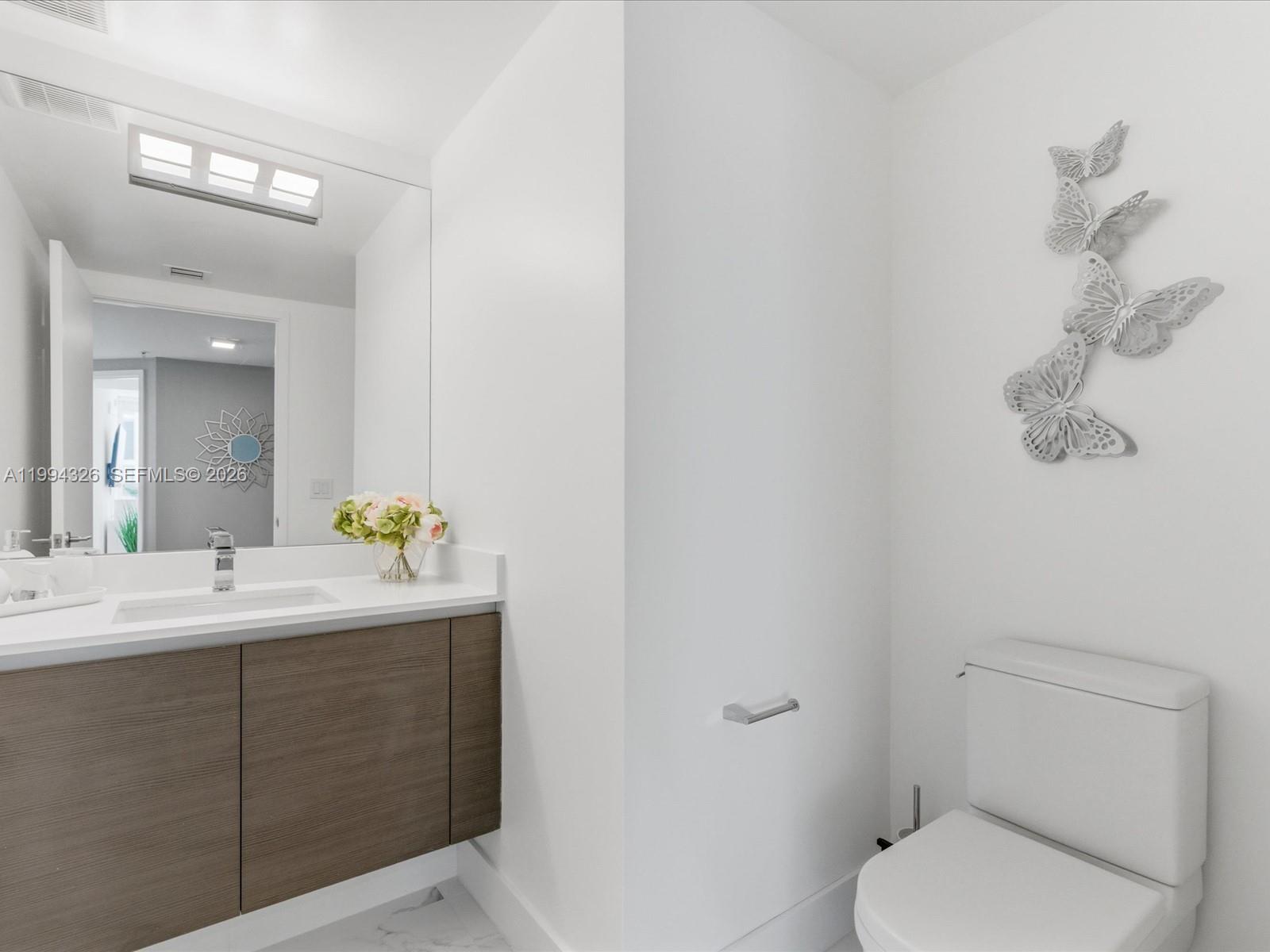 PARQUE TOWERS CONDO - Residential