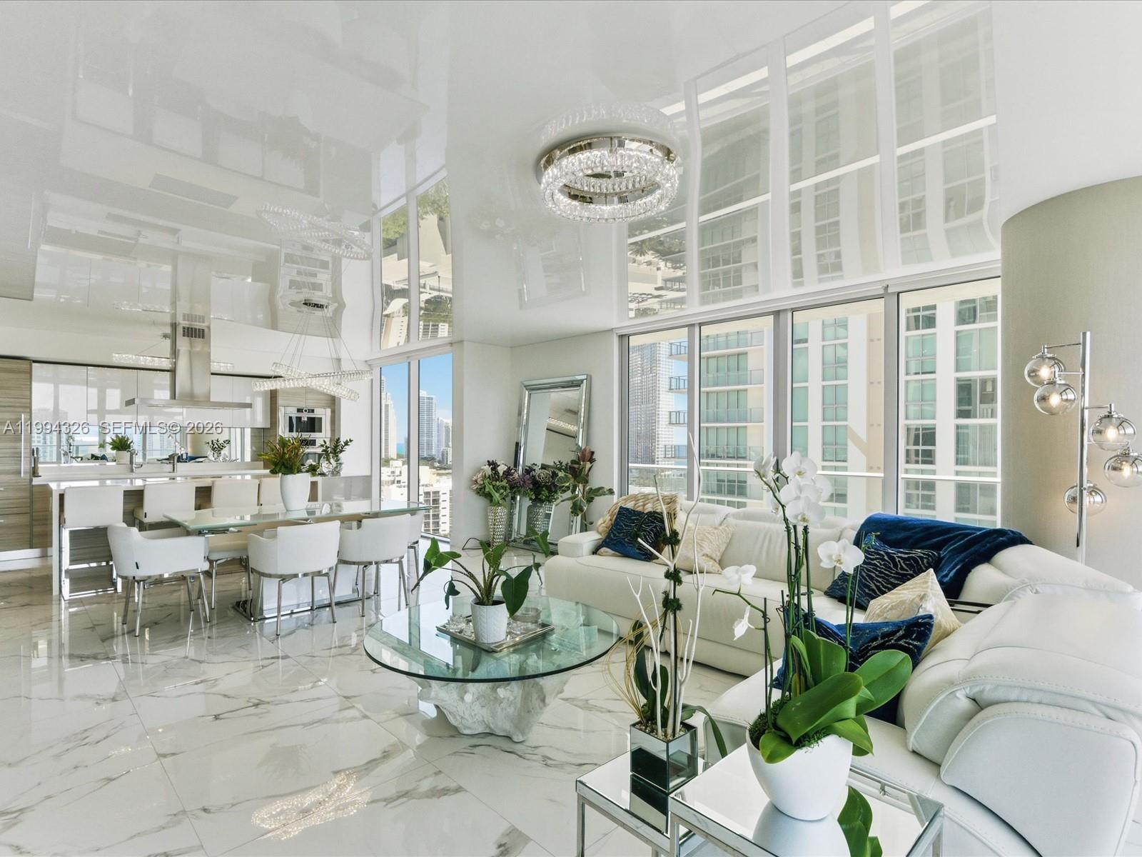 PARQUE TOWERS CONDO - Residential