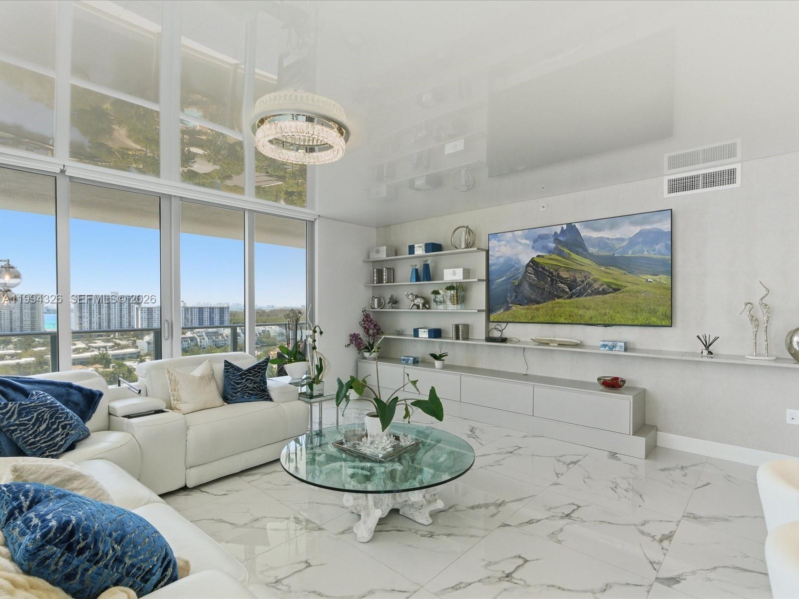 PARQUE TOWERS CONDO - Residential