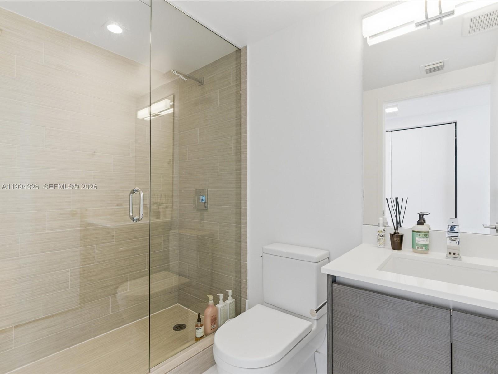 PARQUE TOWERS CONDO - Residential