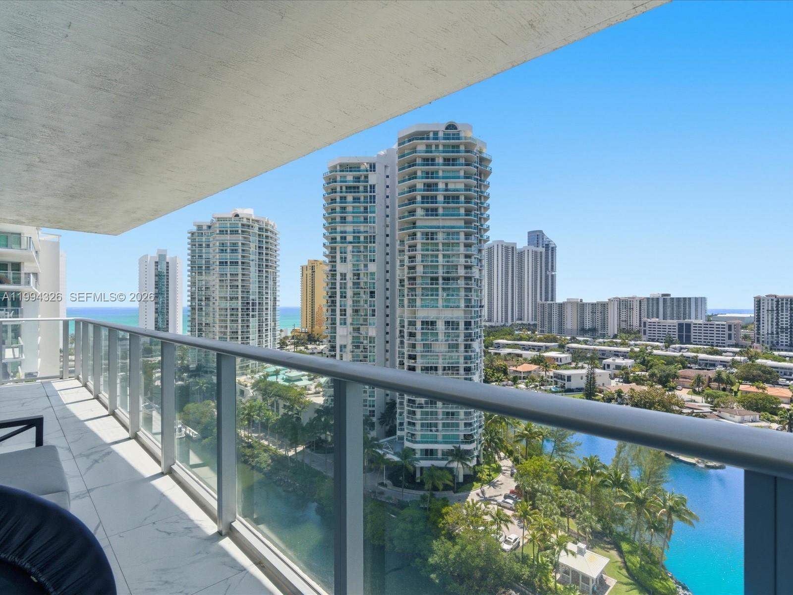 PARQUE TOWERS CONDO - Residential