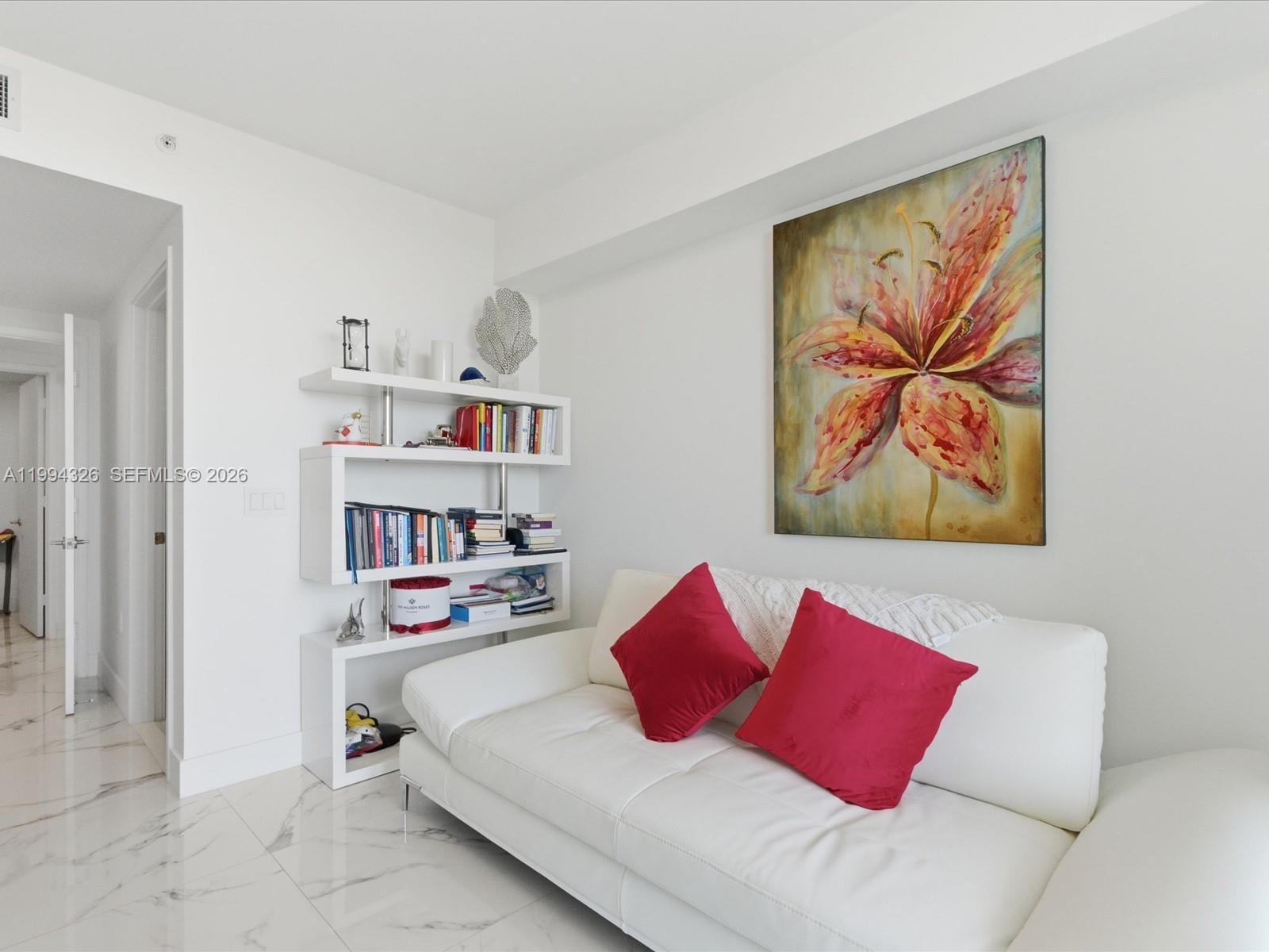 PARQUE TOWERS CONDO - Residential