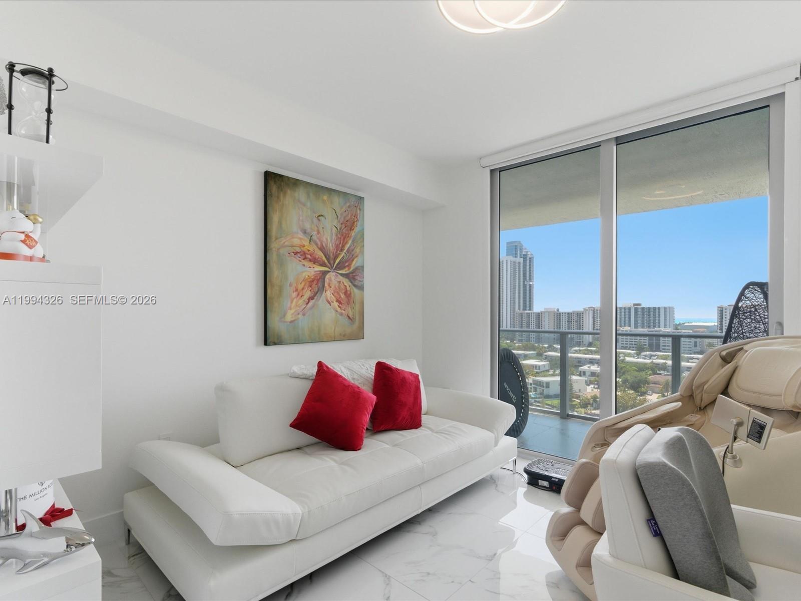PARQUE TOWERS CONDO - Residential