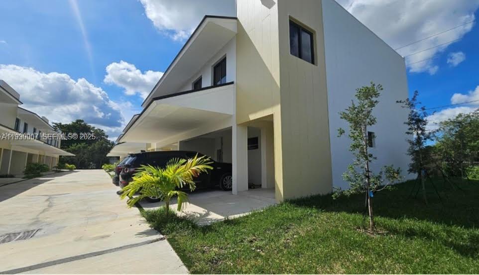 SUNNYLAND PARK NO 2 - Residential Lease