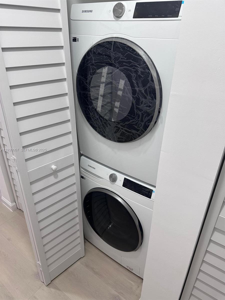 SUNNYLAND PARK NO 2 - Residential Lease