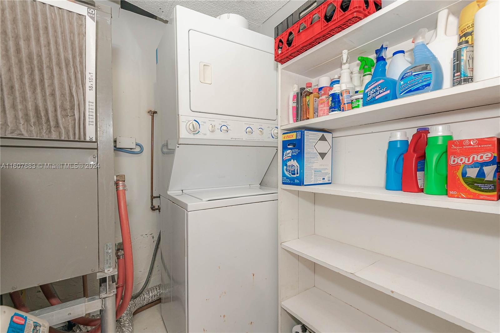 CANONGATE CONDO NO ONE - Residential