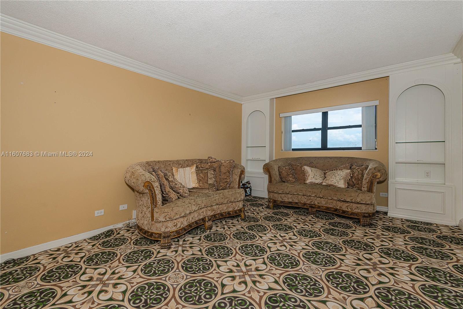 CANONGATE CONDO NO ONE - Residential