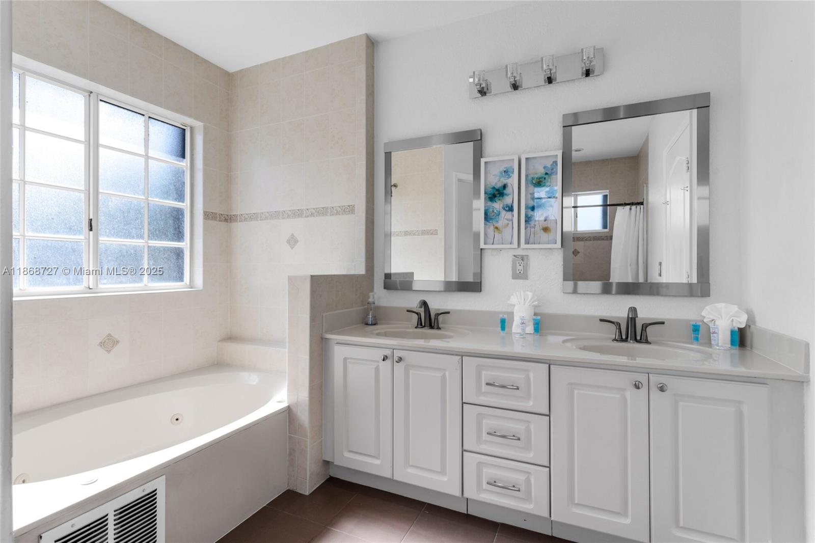 WONDERLY ESTATES SEC 3 - Residential Lease