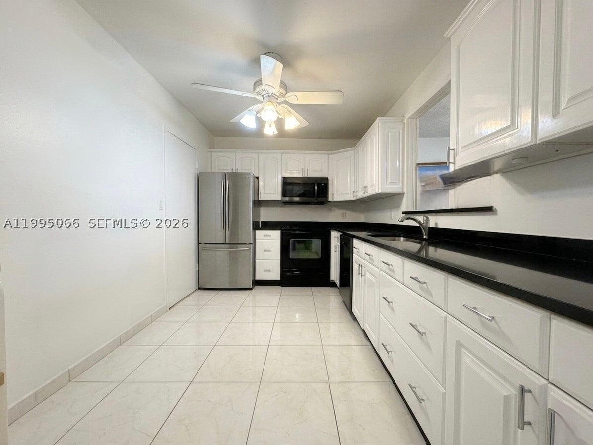 3800 S Ocean Dr 816