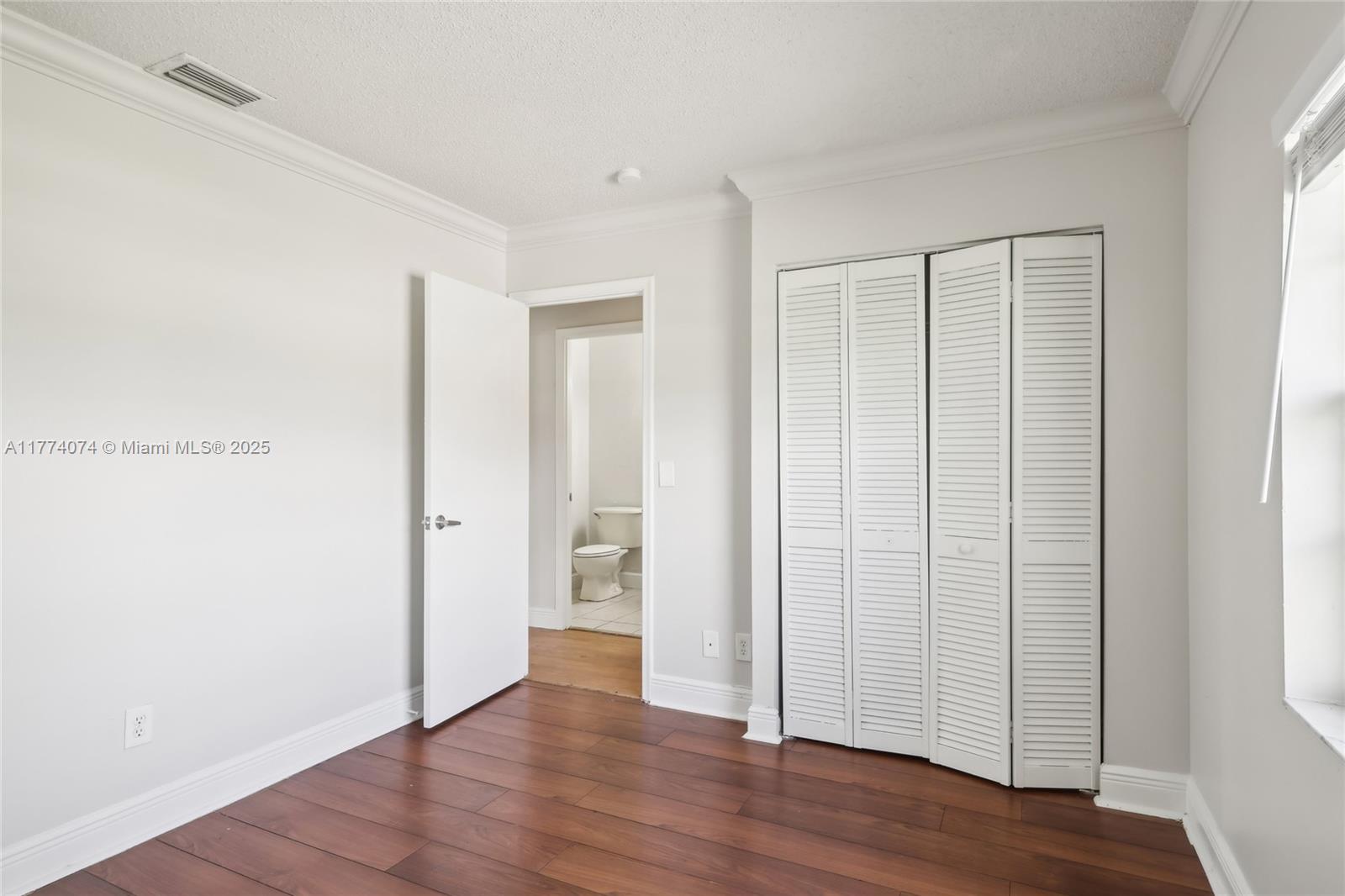 COUNTERPOINT ESTATES 1 - Residential