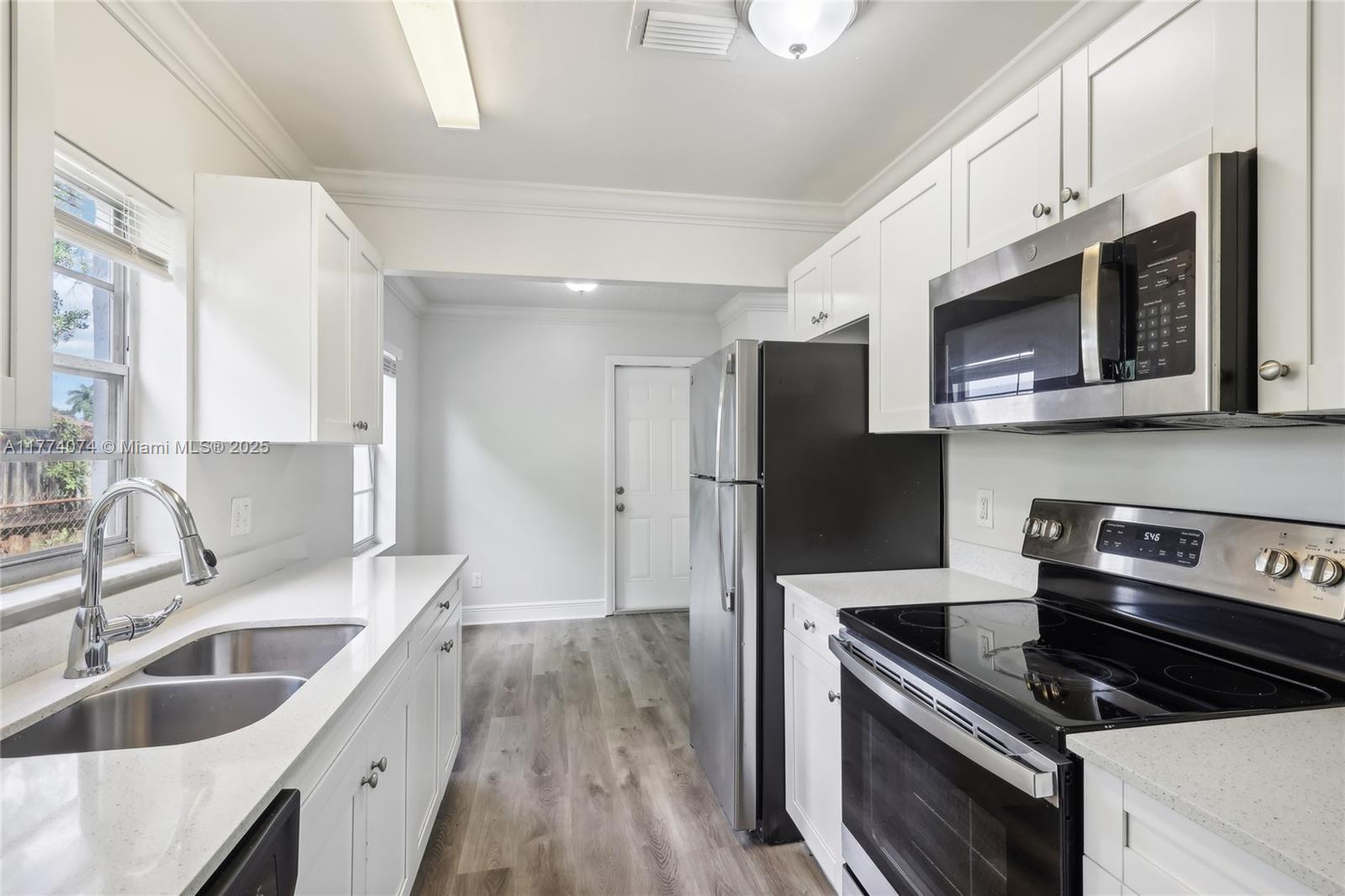 COUNTERPOINT ESTATES 1 - Residential