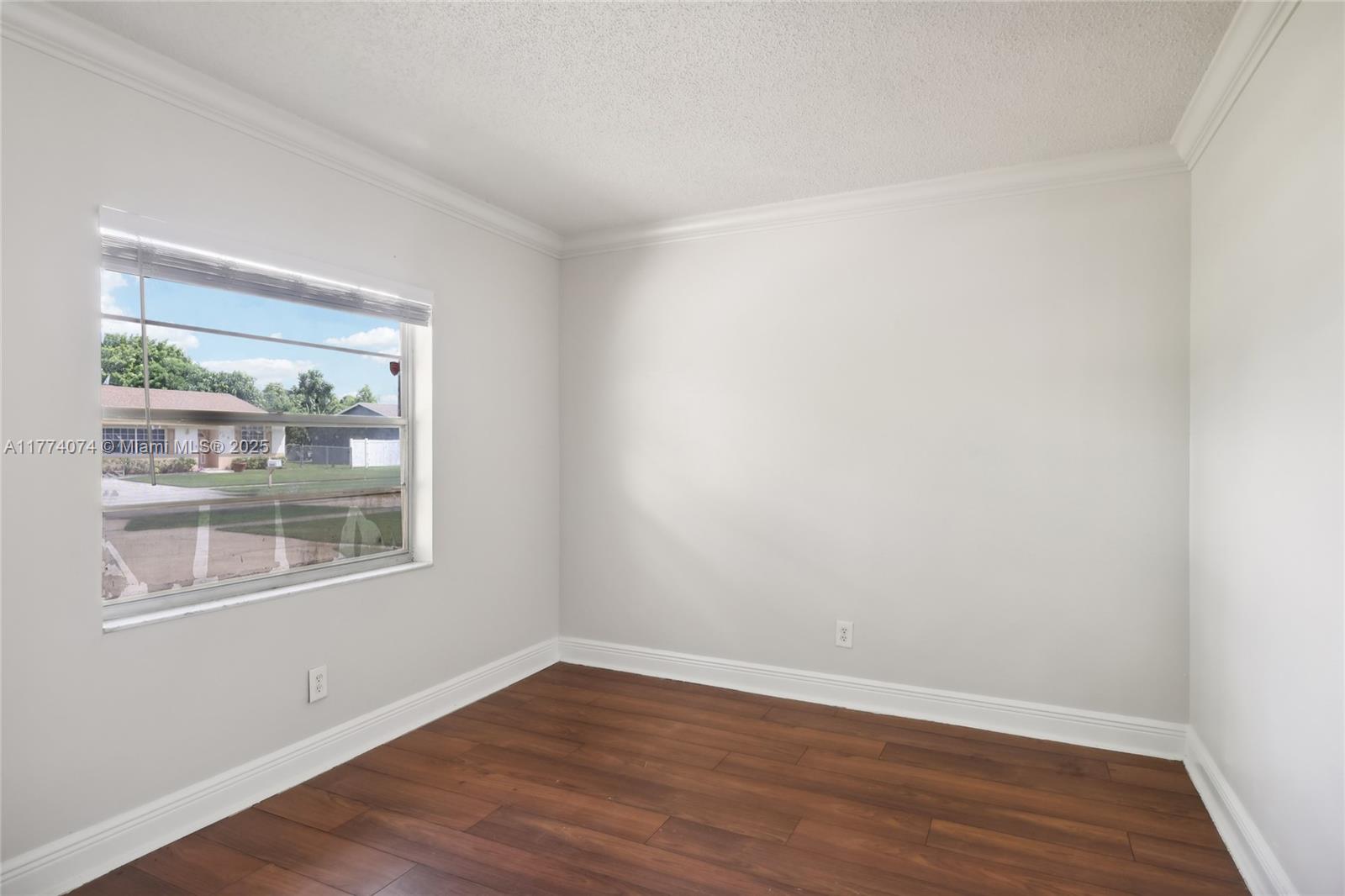 COUNTERPOINT ESTATES 1 - Residential