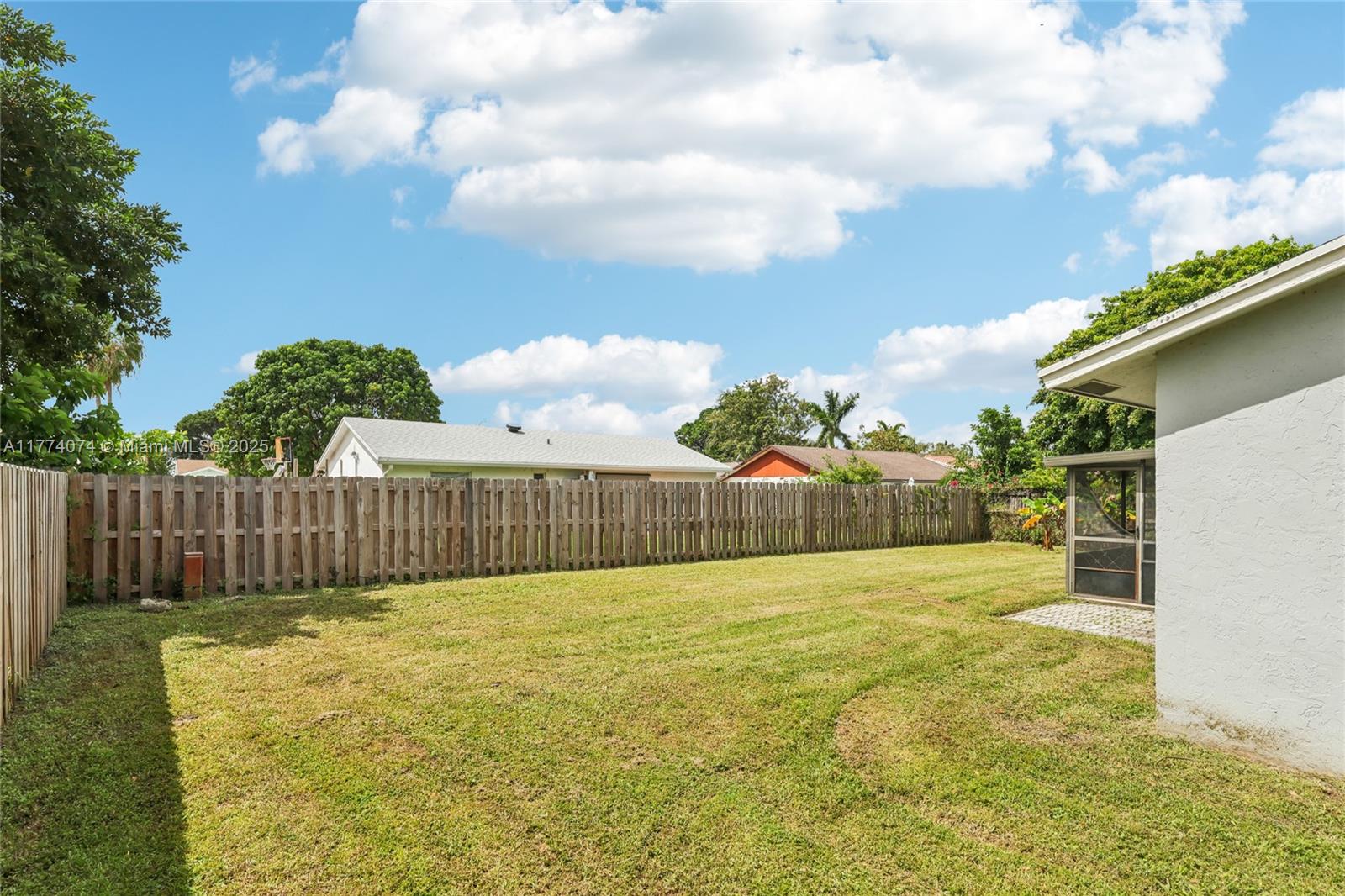 COUNTERPOINT ESTATES 1 - Residential