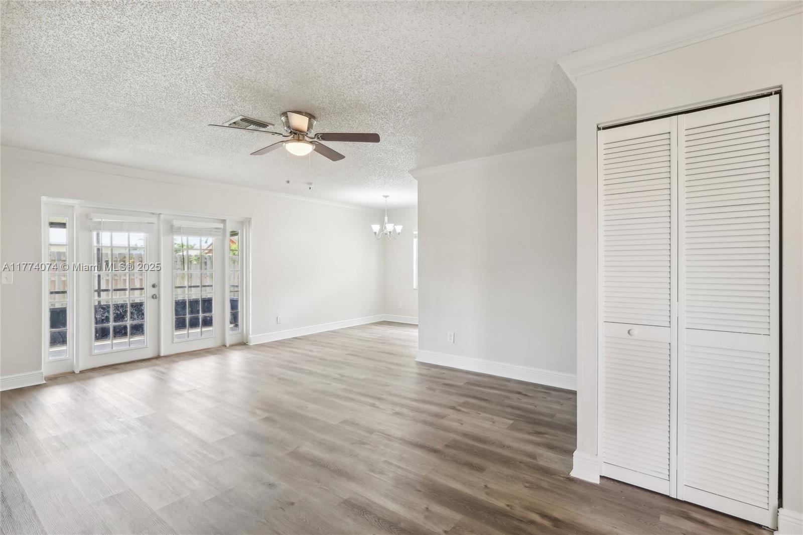 COUNTERPOINT ESTATES 1 - Residential