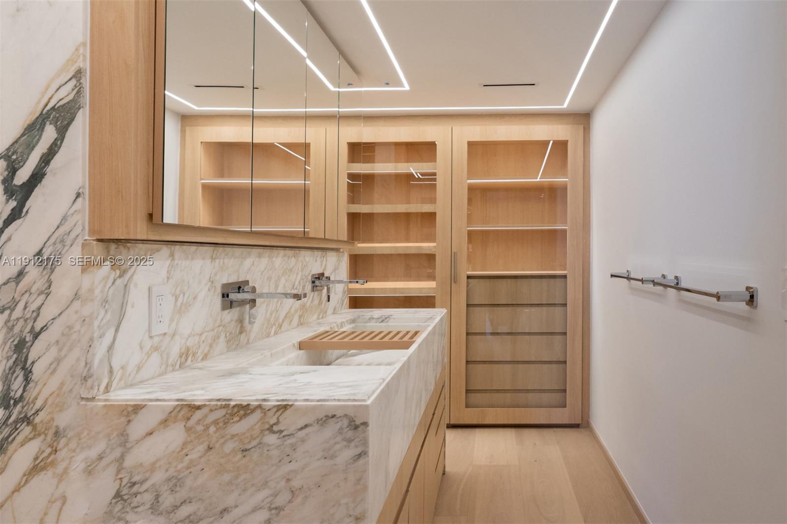 GROVE ISLE CONDO - Residential