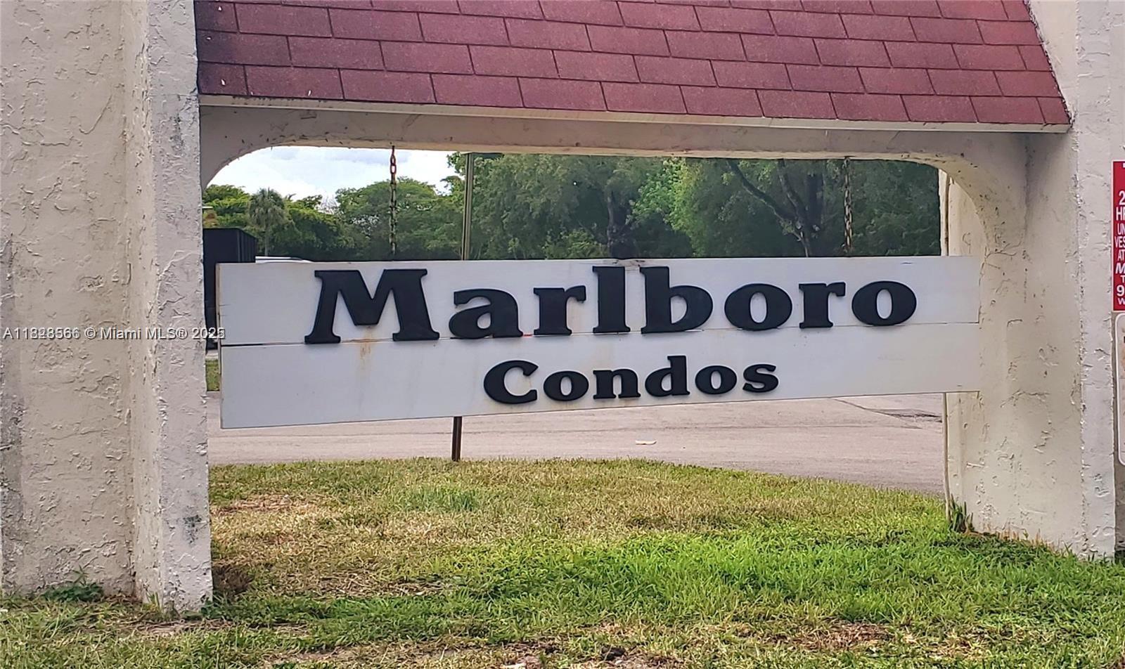 Beautiful large studio in the heart of Davie, central A/C, freshly paint and remodeled friendly community with pool and laundry facilities, and plenty of guest parking. Close to major roads, entertainment, and NOVA University.