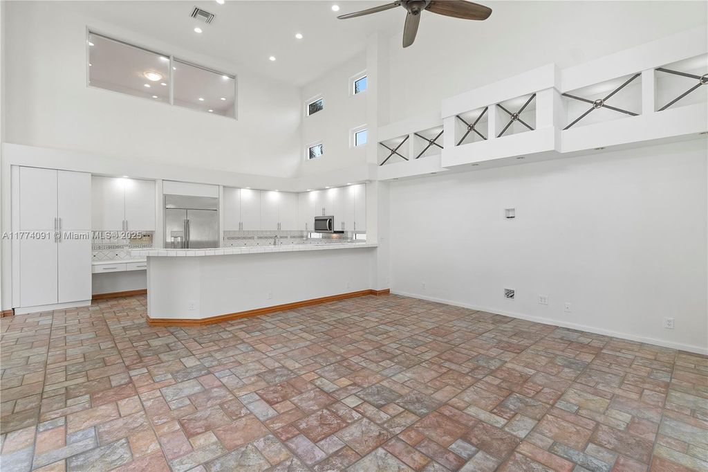 listing image 50