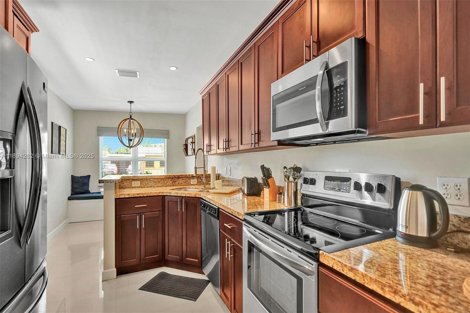 GRANDVIEW PARK - Residential Lease