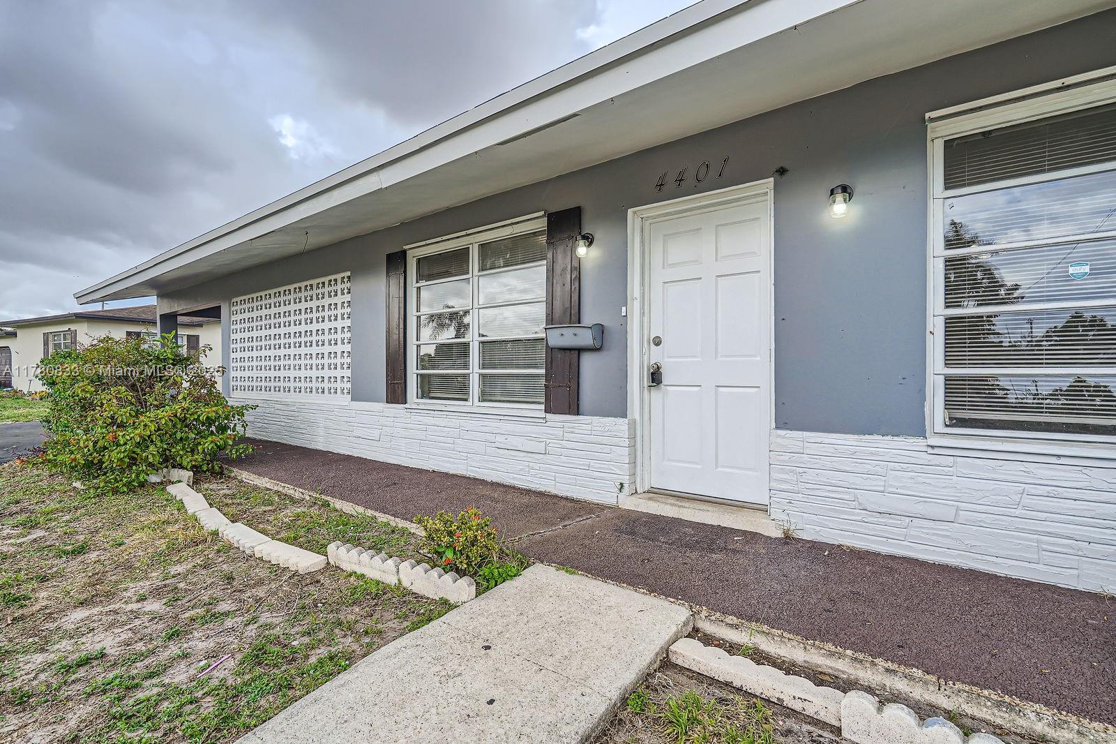 4401 NW 6th Ct, Coconut Creek, FL, 33066/$516,000 3 4401 NW 6th Ct