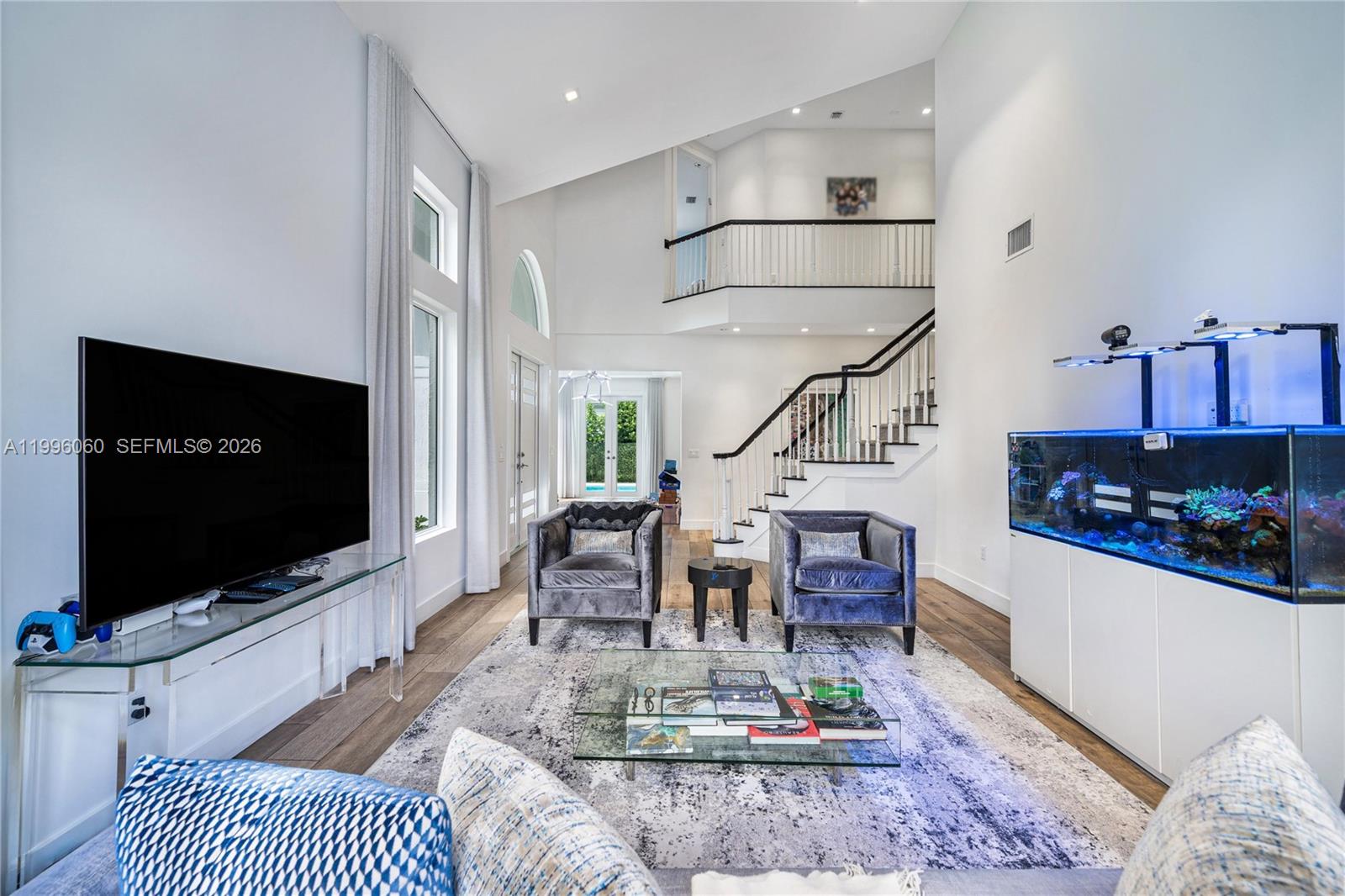 AVENTURA ESTATES - Residential