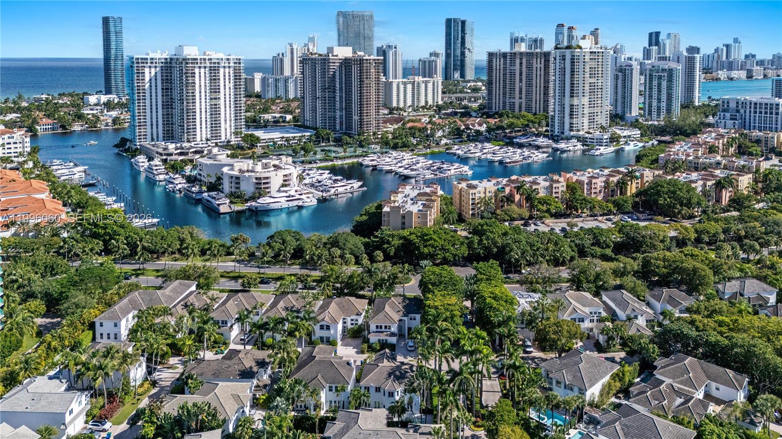 AVENTURA ESTATES - Residential