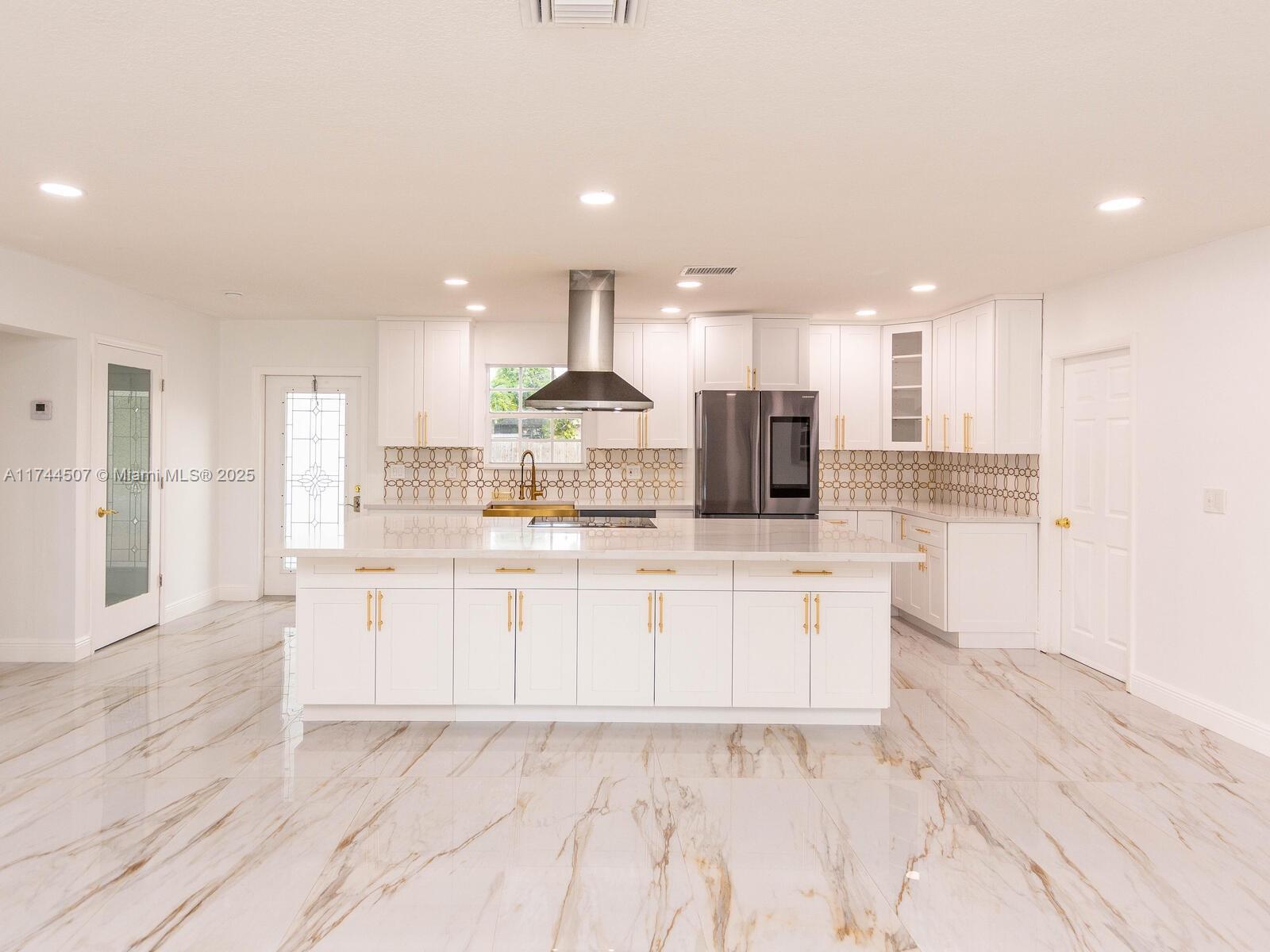 Rental Property at 611 Sw 64th Way, Pembroke Pines, Miami-Dade County, Florida - Bedrooms: 4 
Bathrooms: 2  - $3,700 MO.