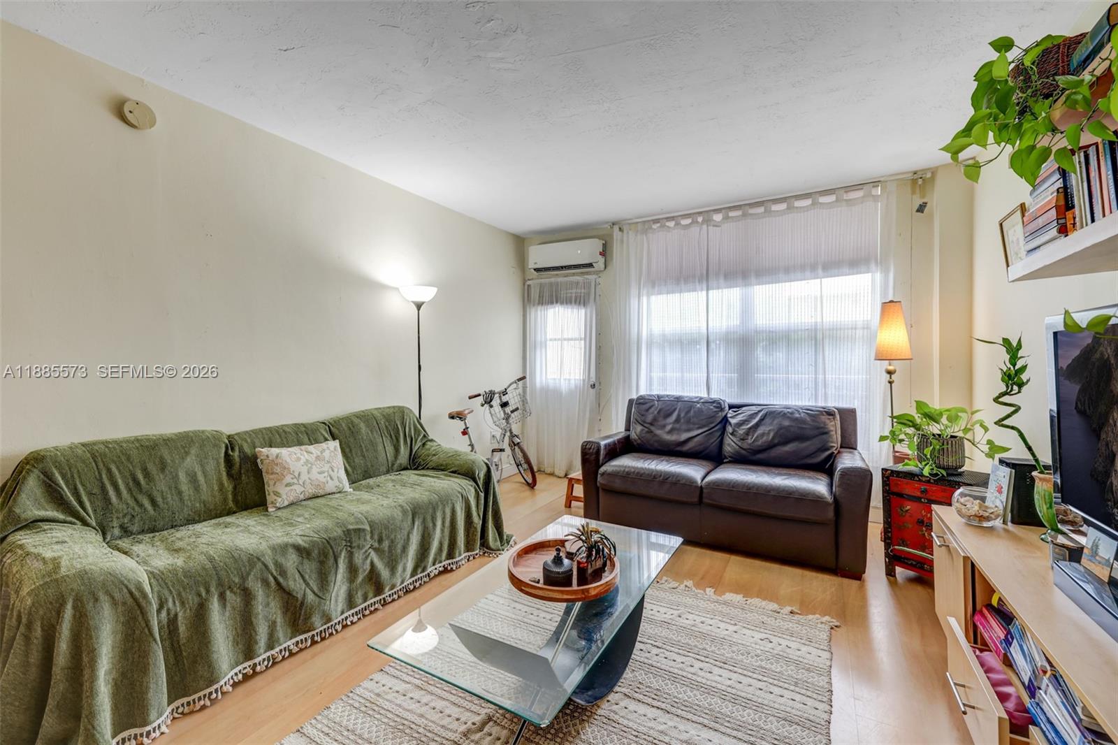 LINCOLN TOWERS CONDO - Residential
