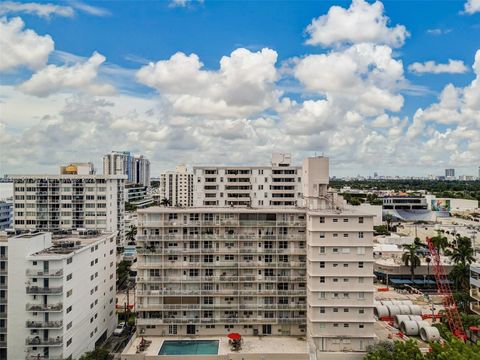 Photo of 1300 Lincoln Rd #B402, Miami Beach, FL 33139 (MLS # A11885573)