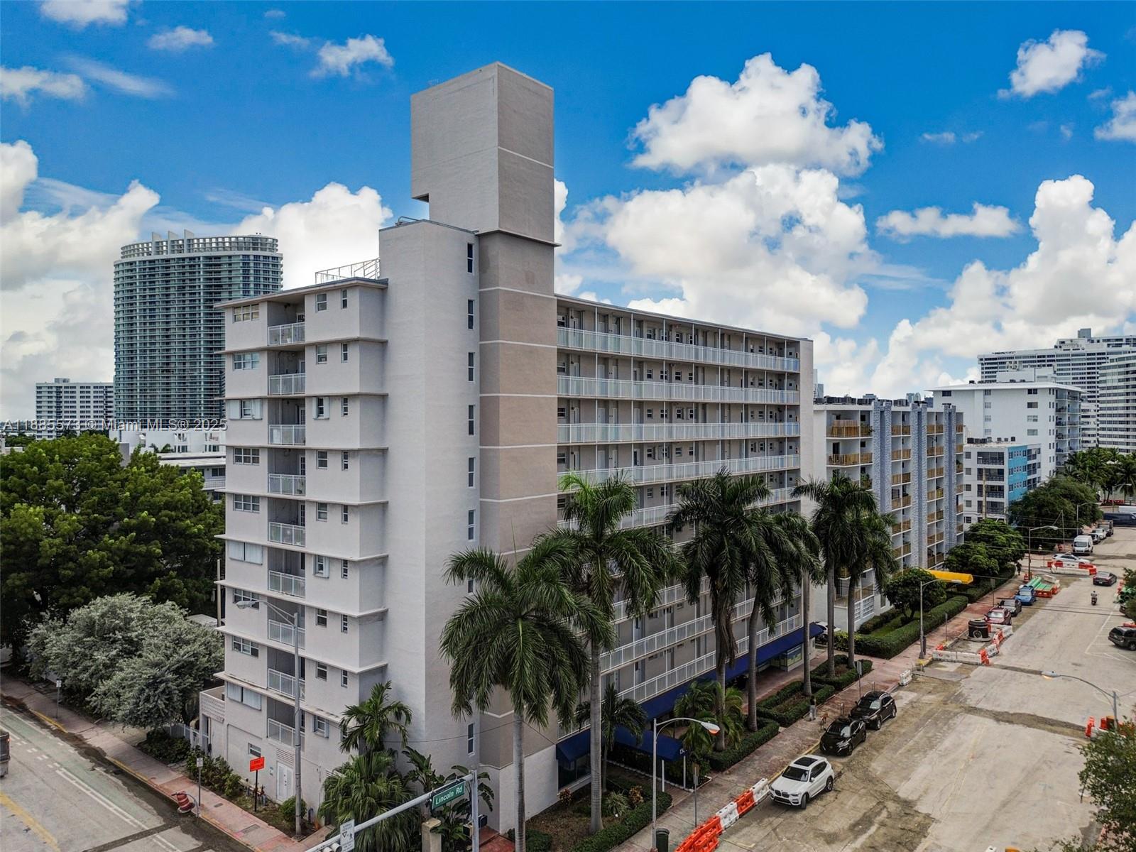 1300 Lincoln Rd B402