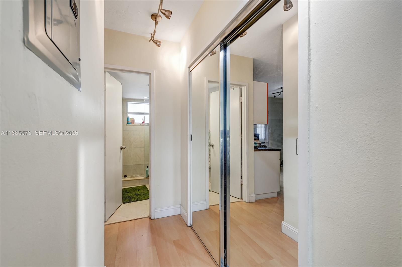 LINCOLN TOWERS CONDO - Residential