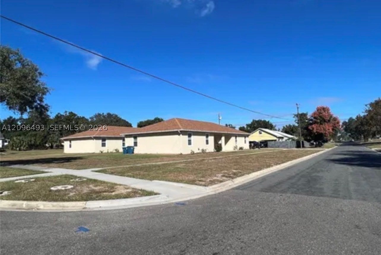 2 W Orange St
