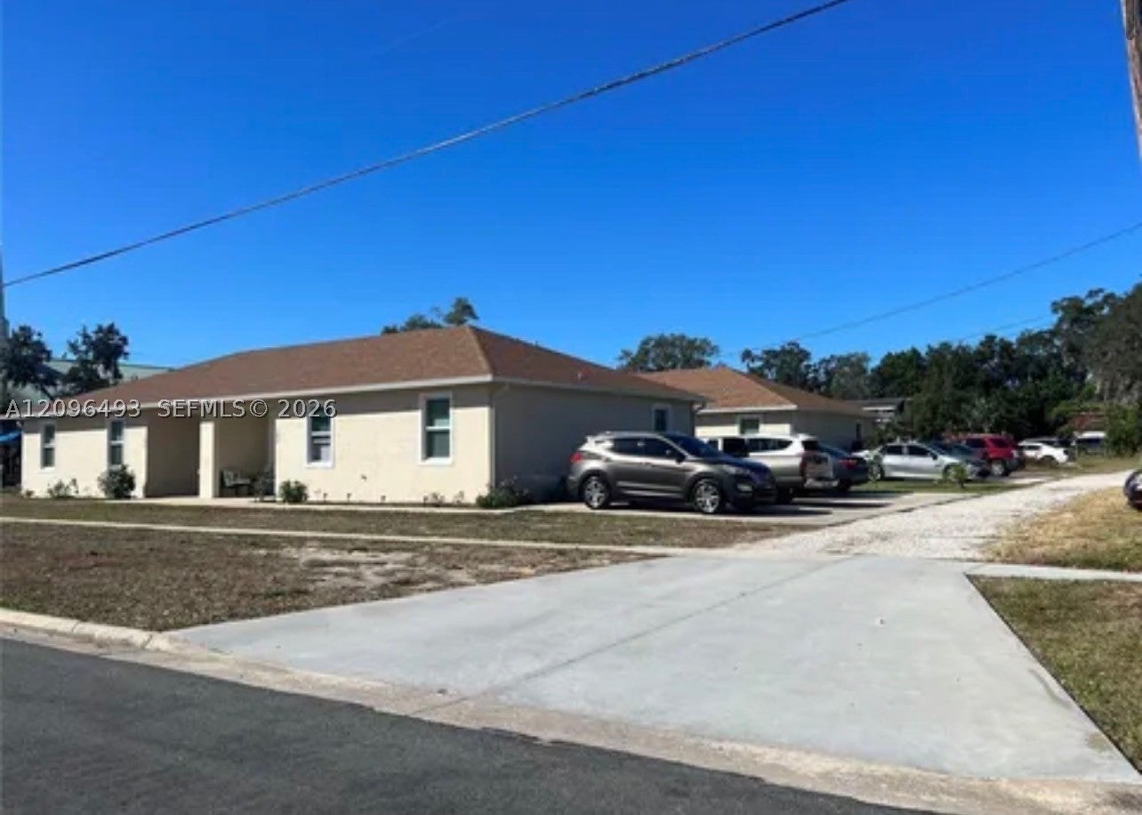 2 W Orange St