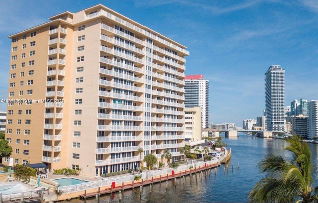 DORSEY ARMS CONDO - Residential